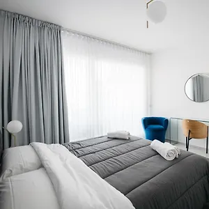 taormina-art-apartment-by-taormina-holidays.taorminaitalyhotels.com/