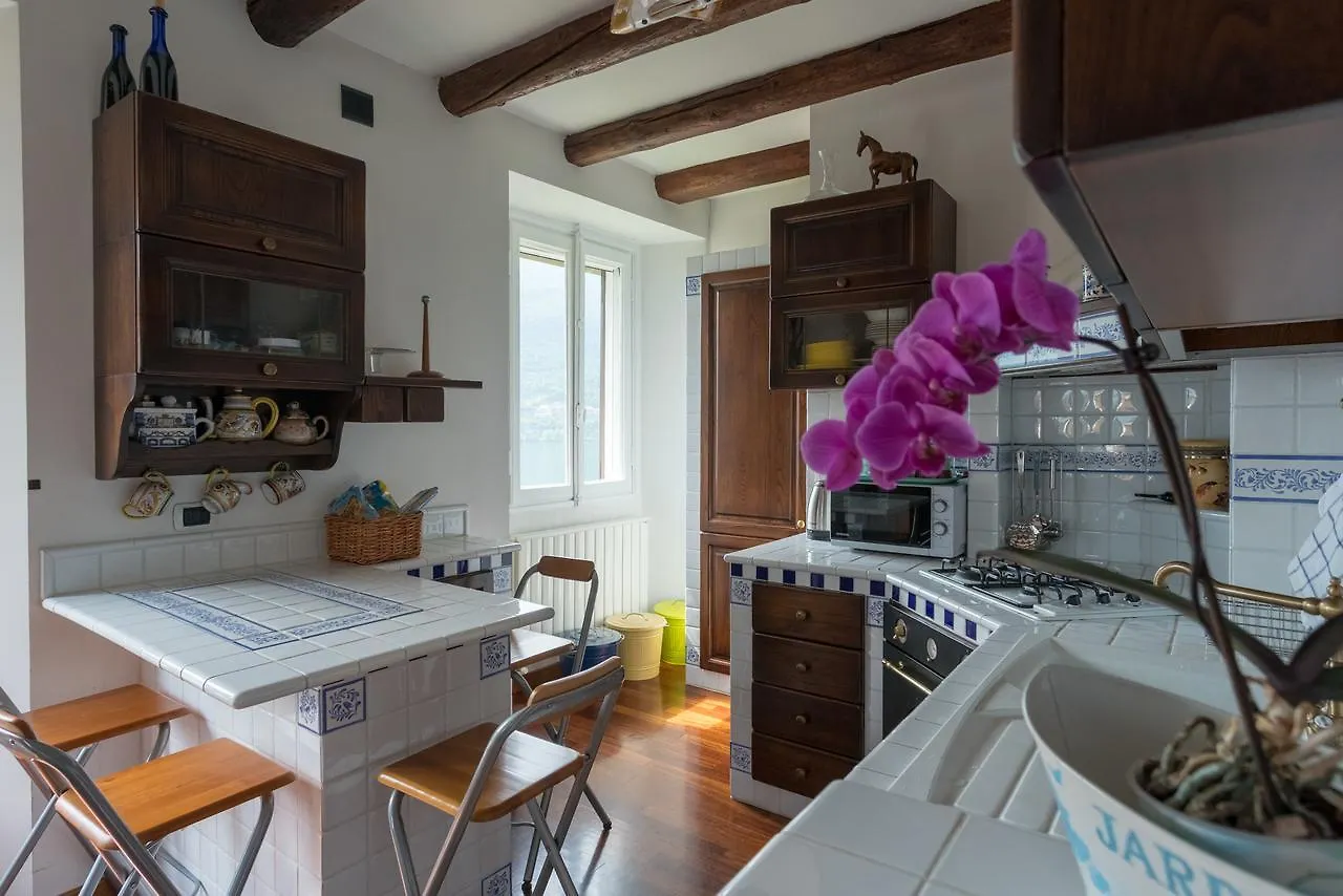 Carate UrioUna Terrazza Da Sogno By Rent All Como公寓 0*, Carate Urio