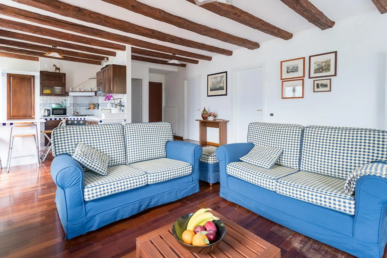 Carate UrioUna Terrazza Da Sogno By Rent All Como公寓 公寓